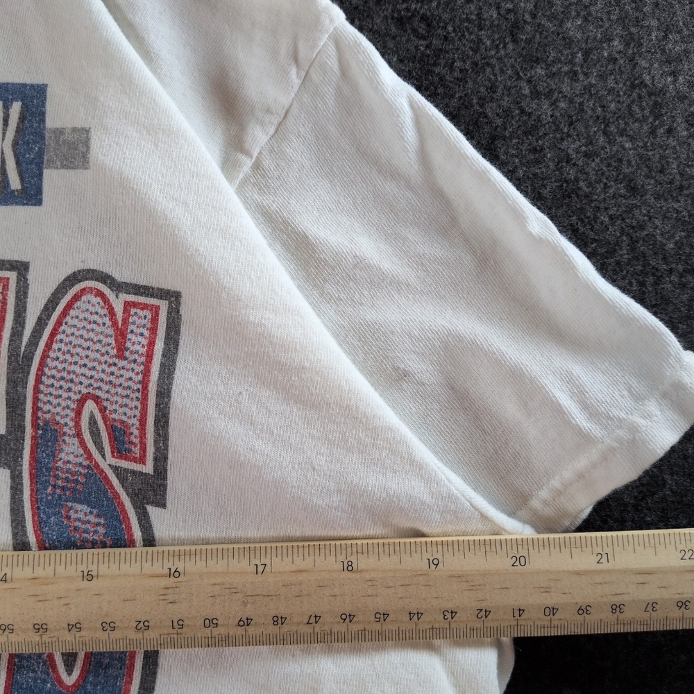 New York Yankees Graphic T-Shirt - Picture 8 of 9